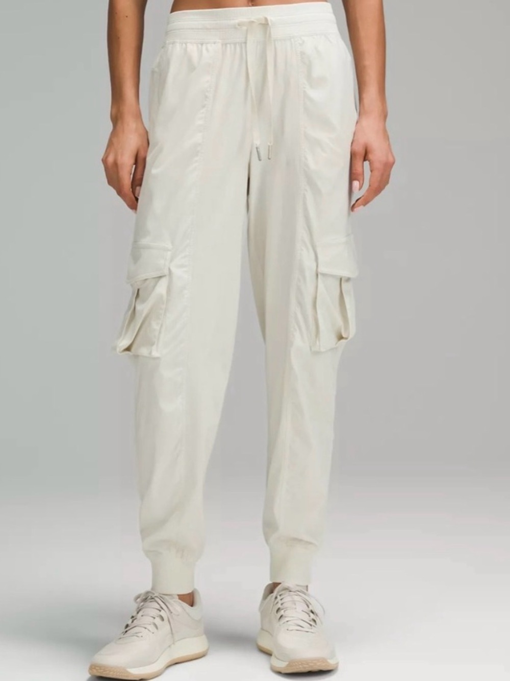 Lululemon Dance Studio
Relaxed-Fit Mid-Rise Jogger/ Blue/ Medium